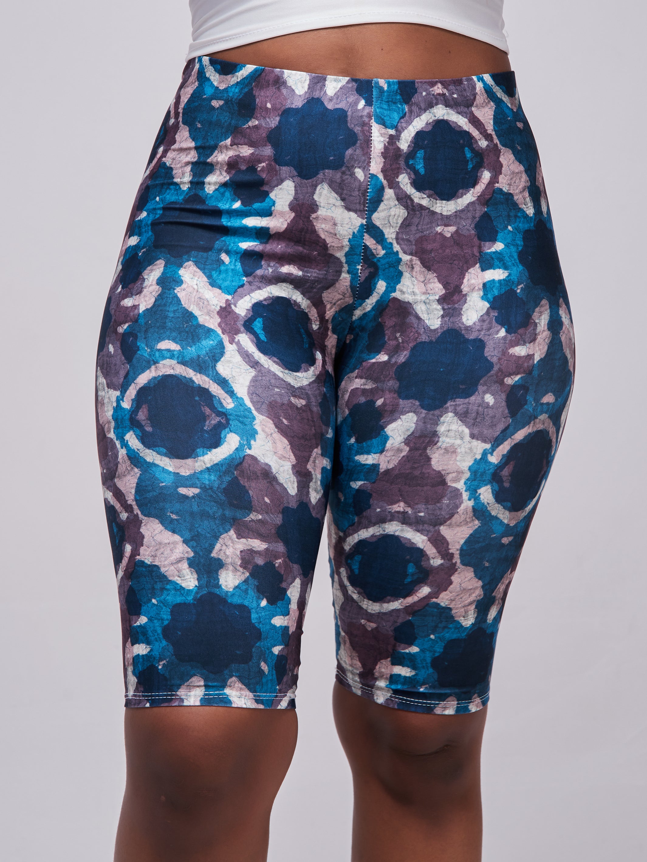 Zoya Essentials Biker Shorts - Blue Batik