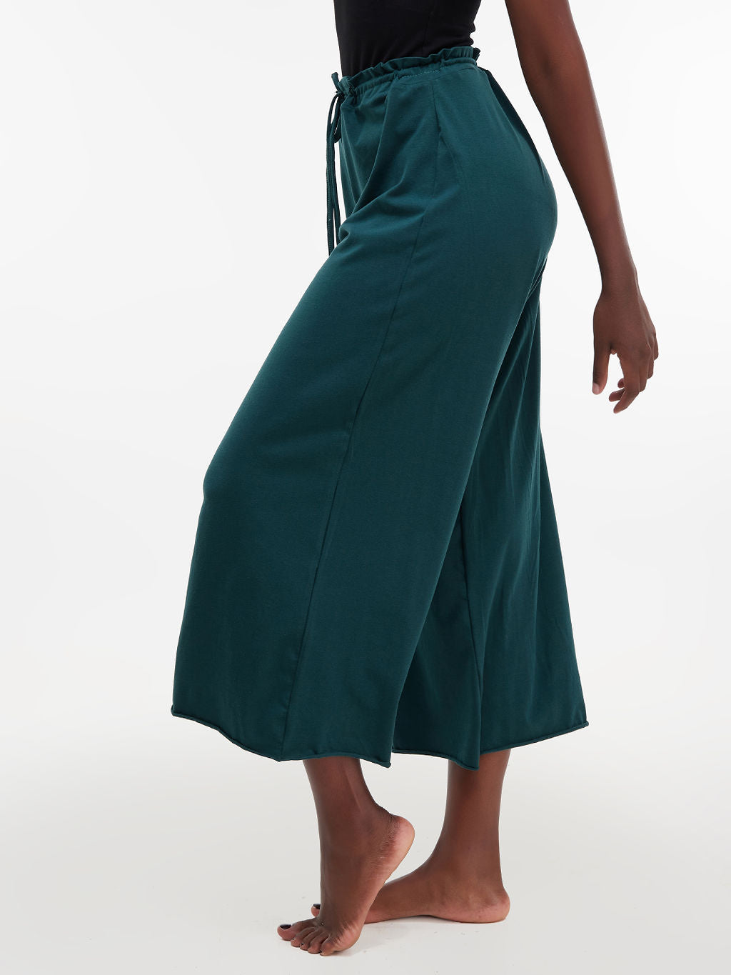 Zoya Chill Capri Pants - Dark Green