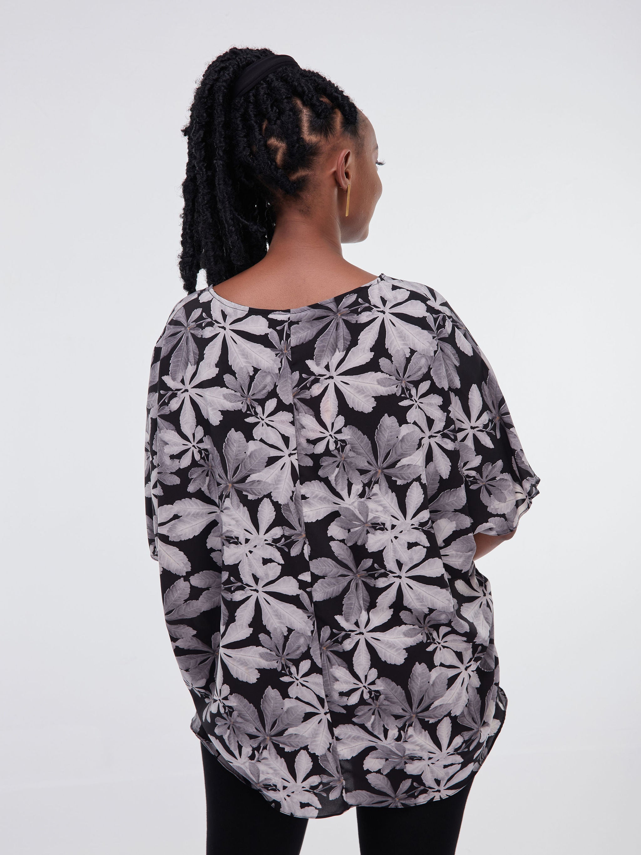 Safari Maisha Dolman Top - Grey Leaf Print