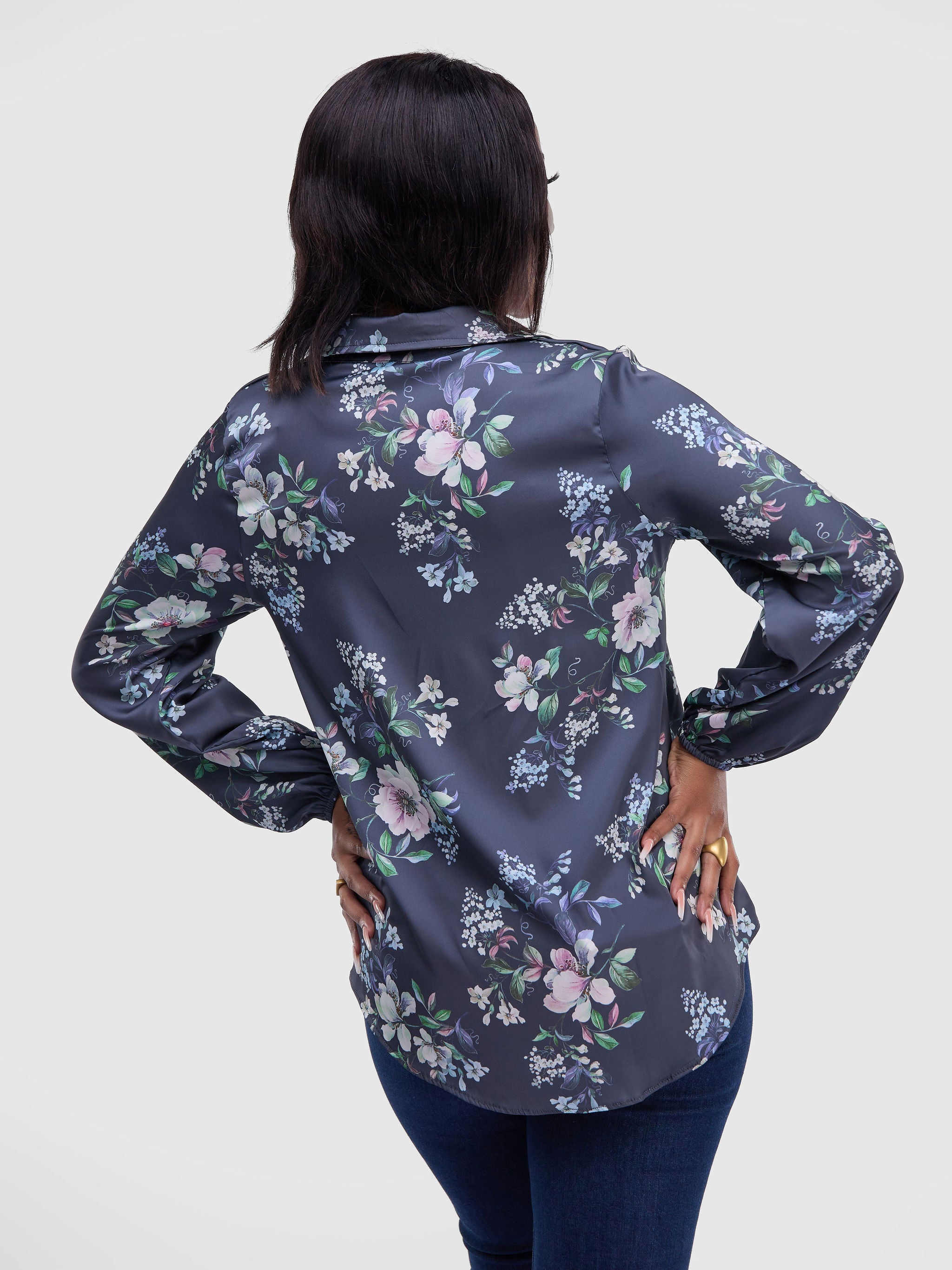 Vivo Zuri Long Sleeved Blouse - Navy Blue Floral Print