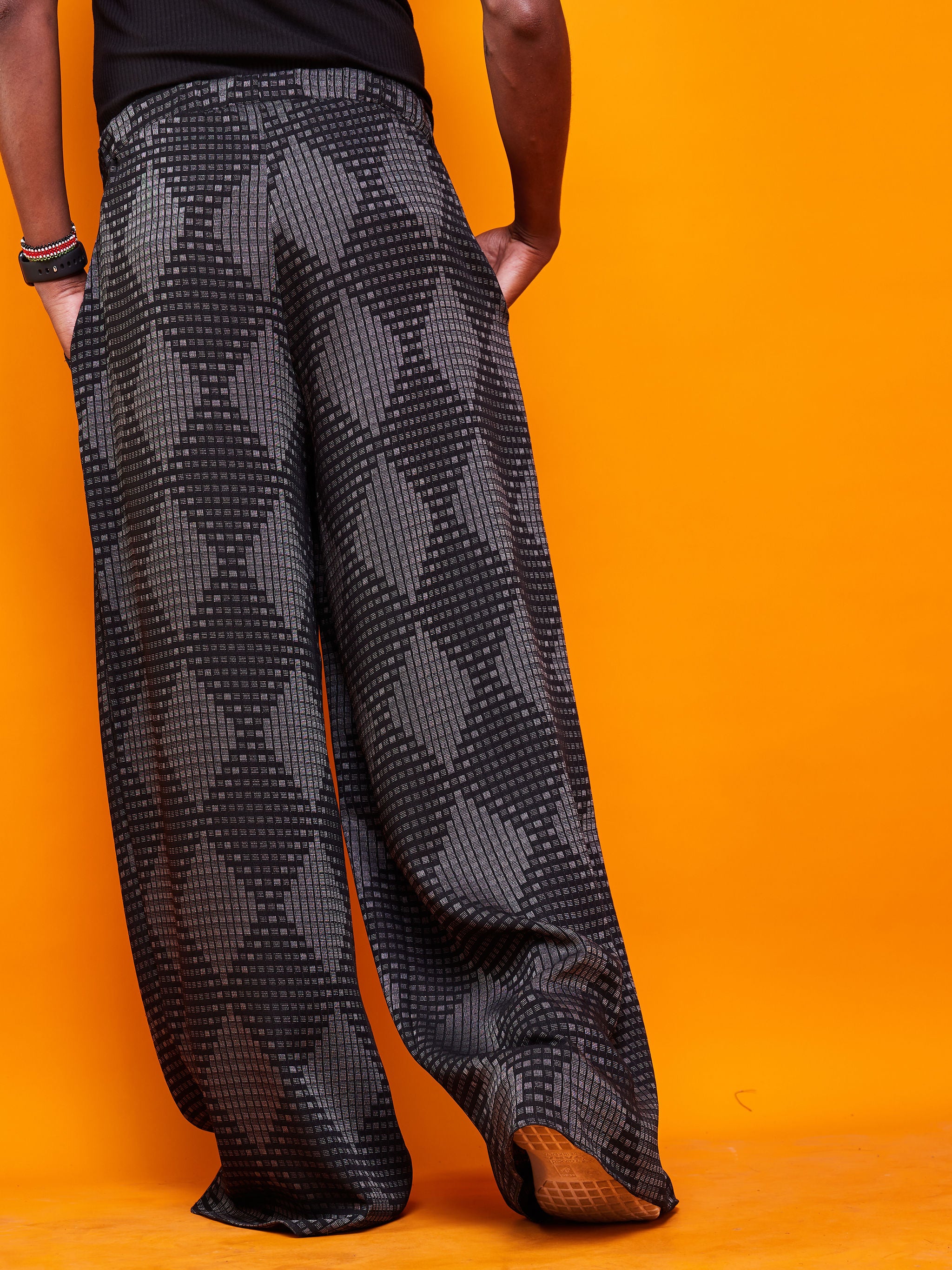 Zoya Brave Wide Leg Pants - Geometric Print