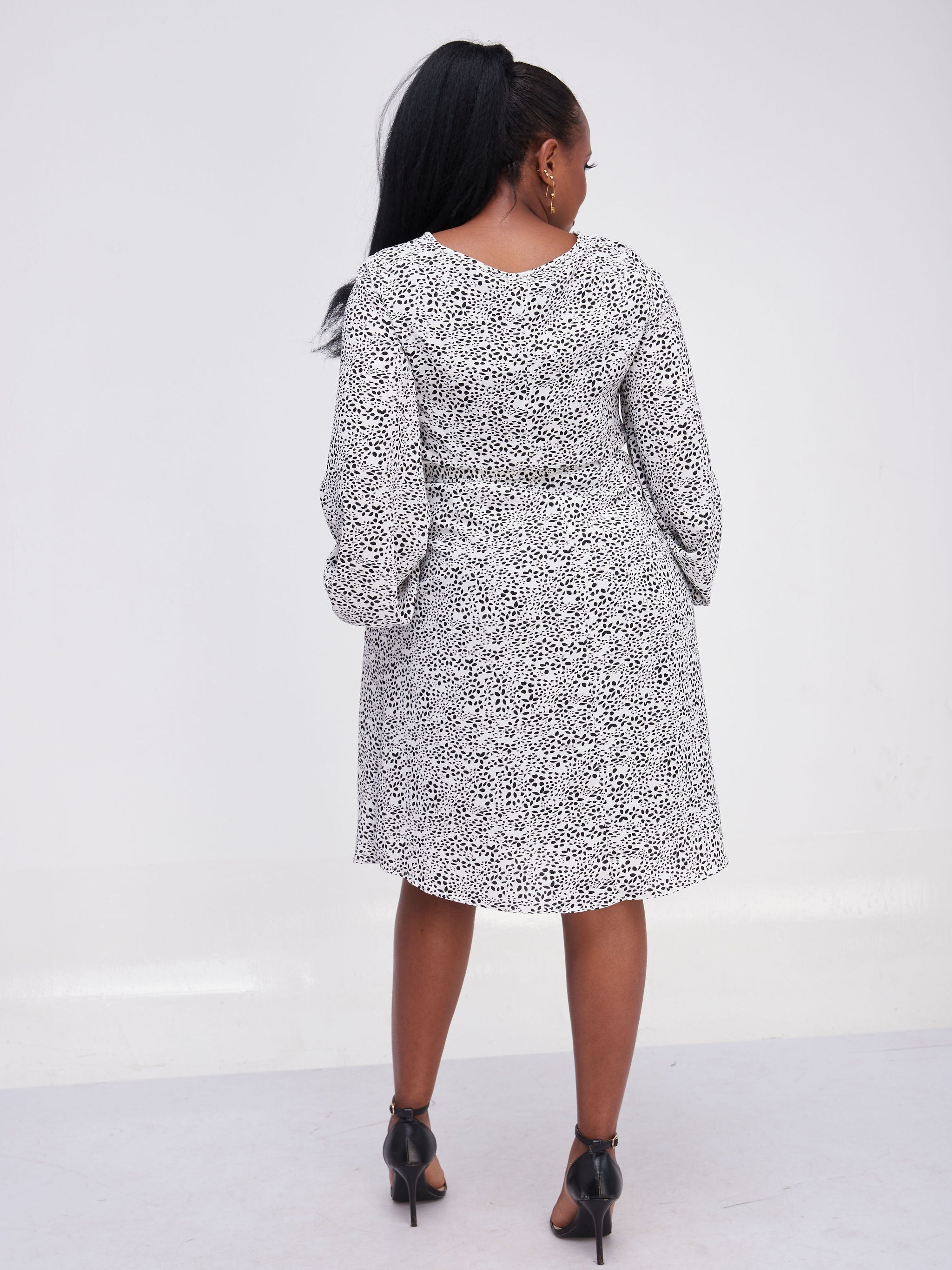 Vivo Basic Ayo Bishop Sleeve Dress - White Print