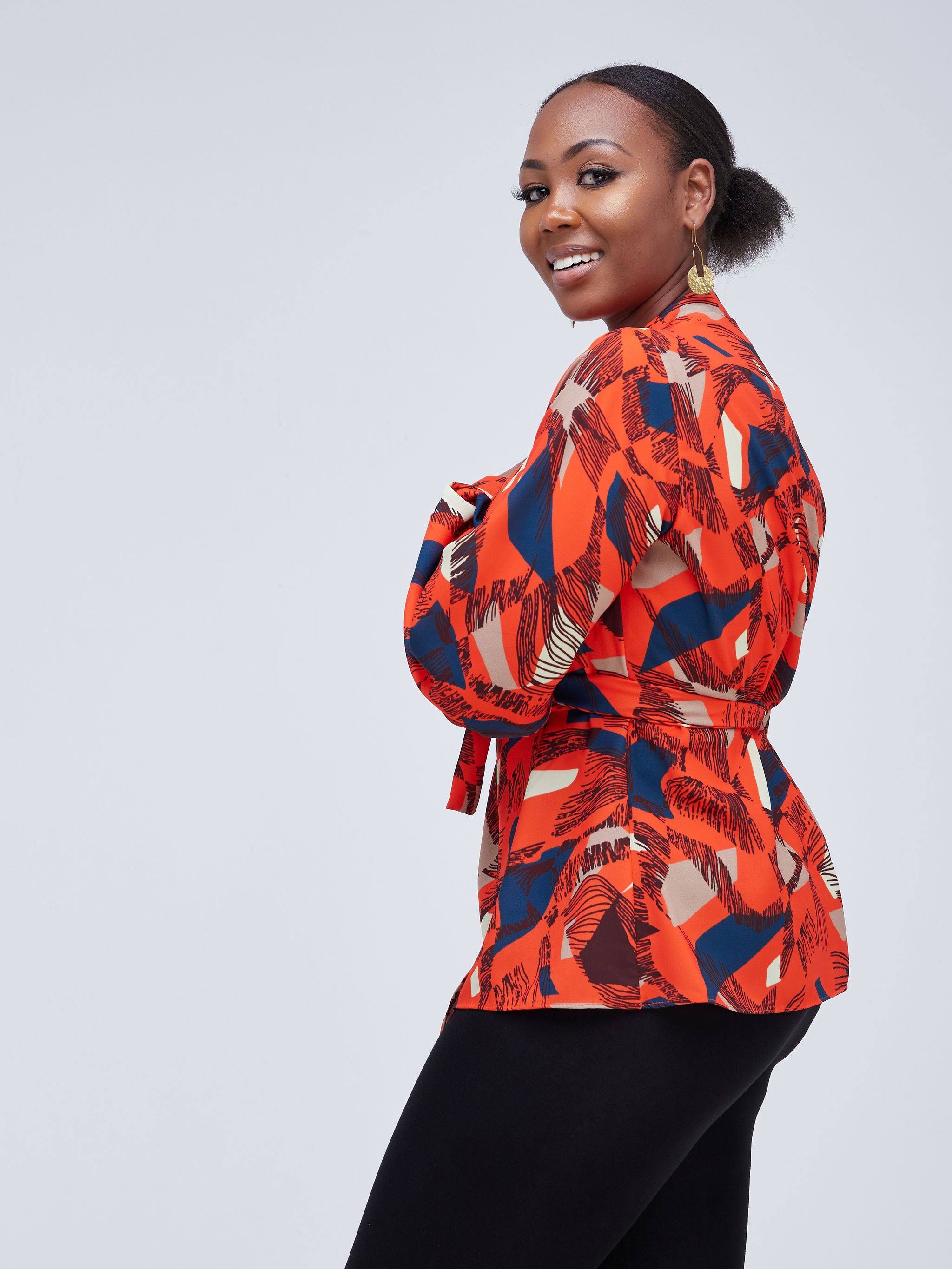 Vivo Zena Tulip Hem Wrap Top - Orange / Brown Print