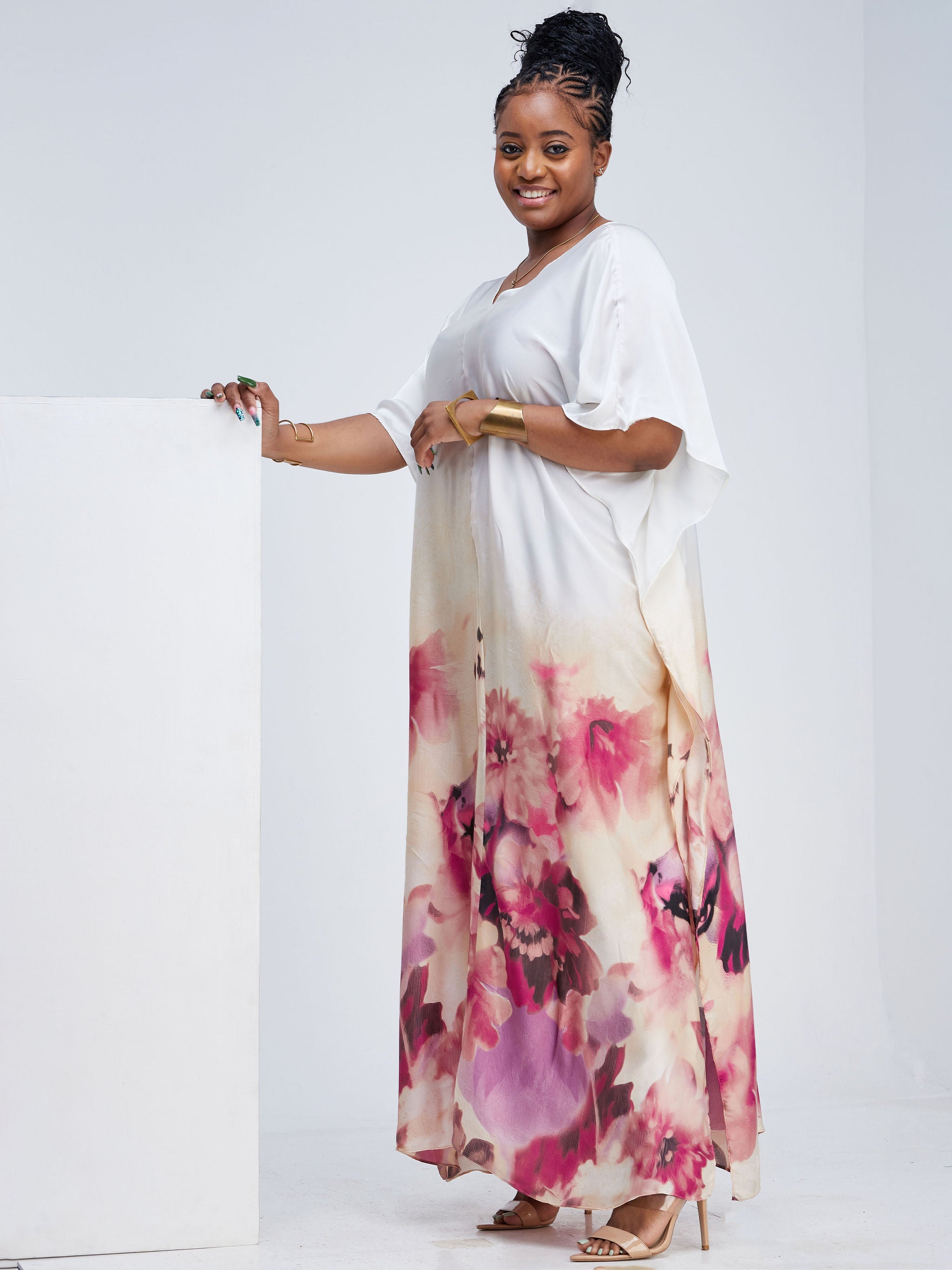 Vivo Basic V-Neck Satin Kaftan - Pink / Cream Print