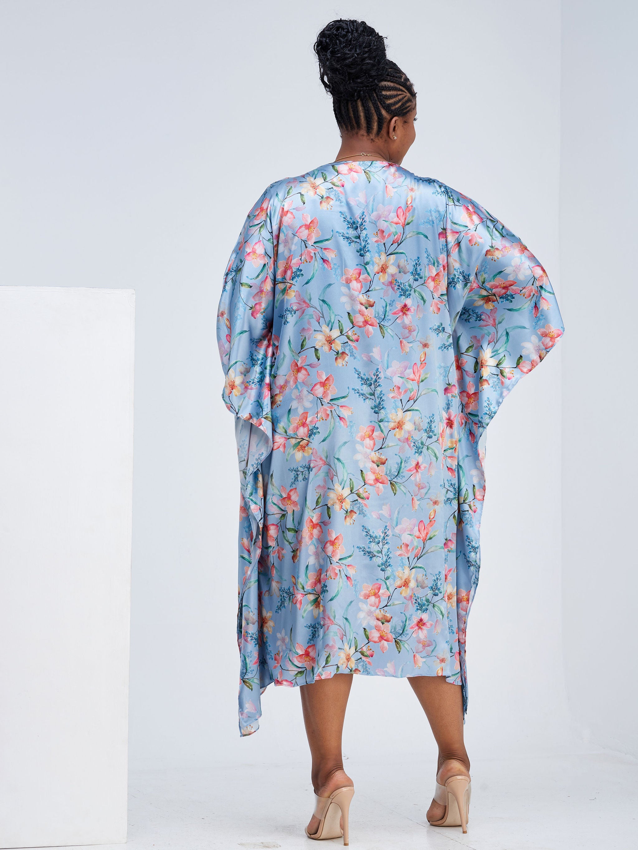 Vivo Jamila V-Neck Midi Kaftan - Pink / Blue Floral Print