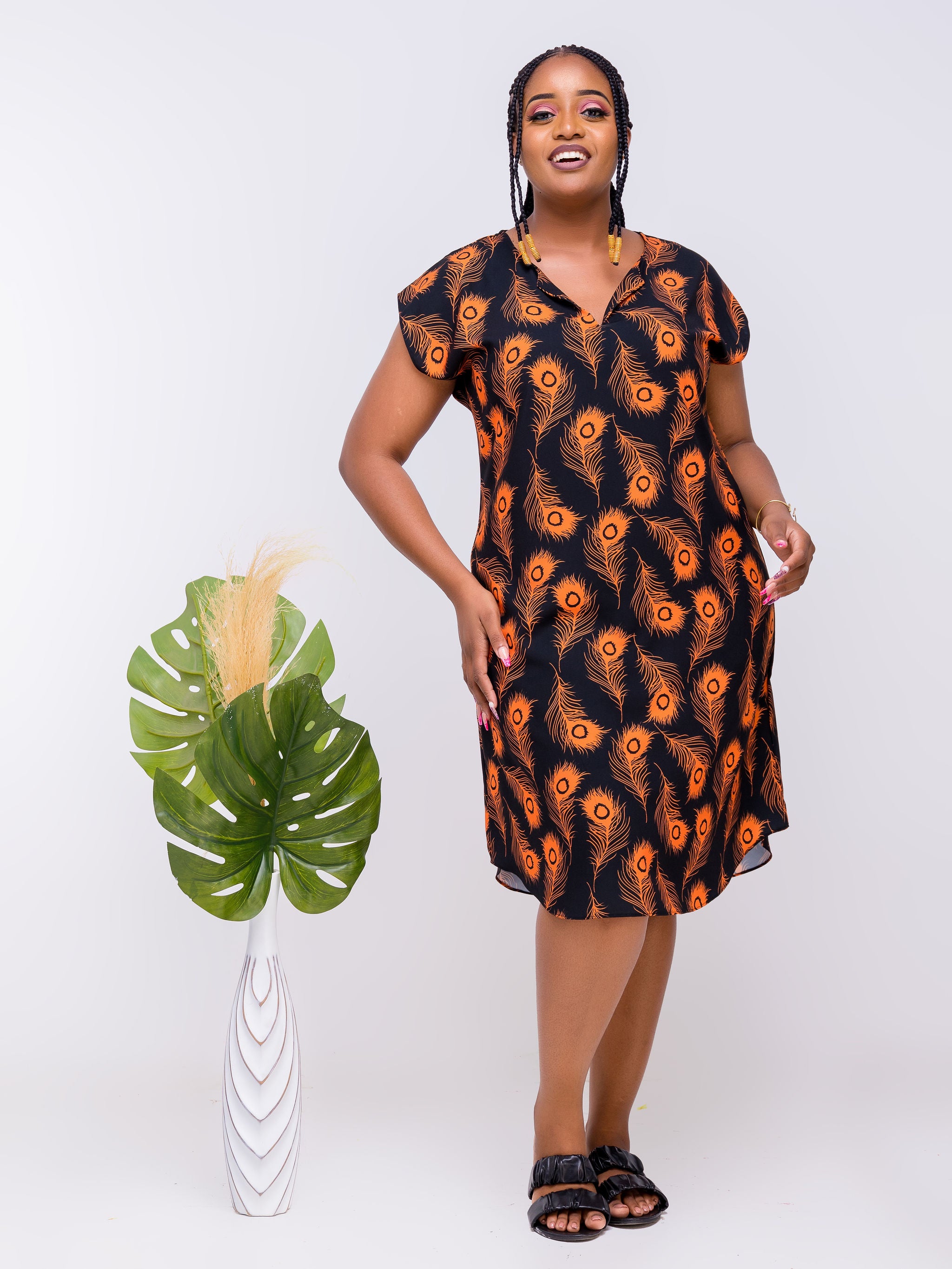 Vivo Zola Drop Shoulder Knee Length Dress - Black / Orange Animal Print
