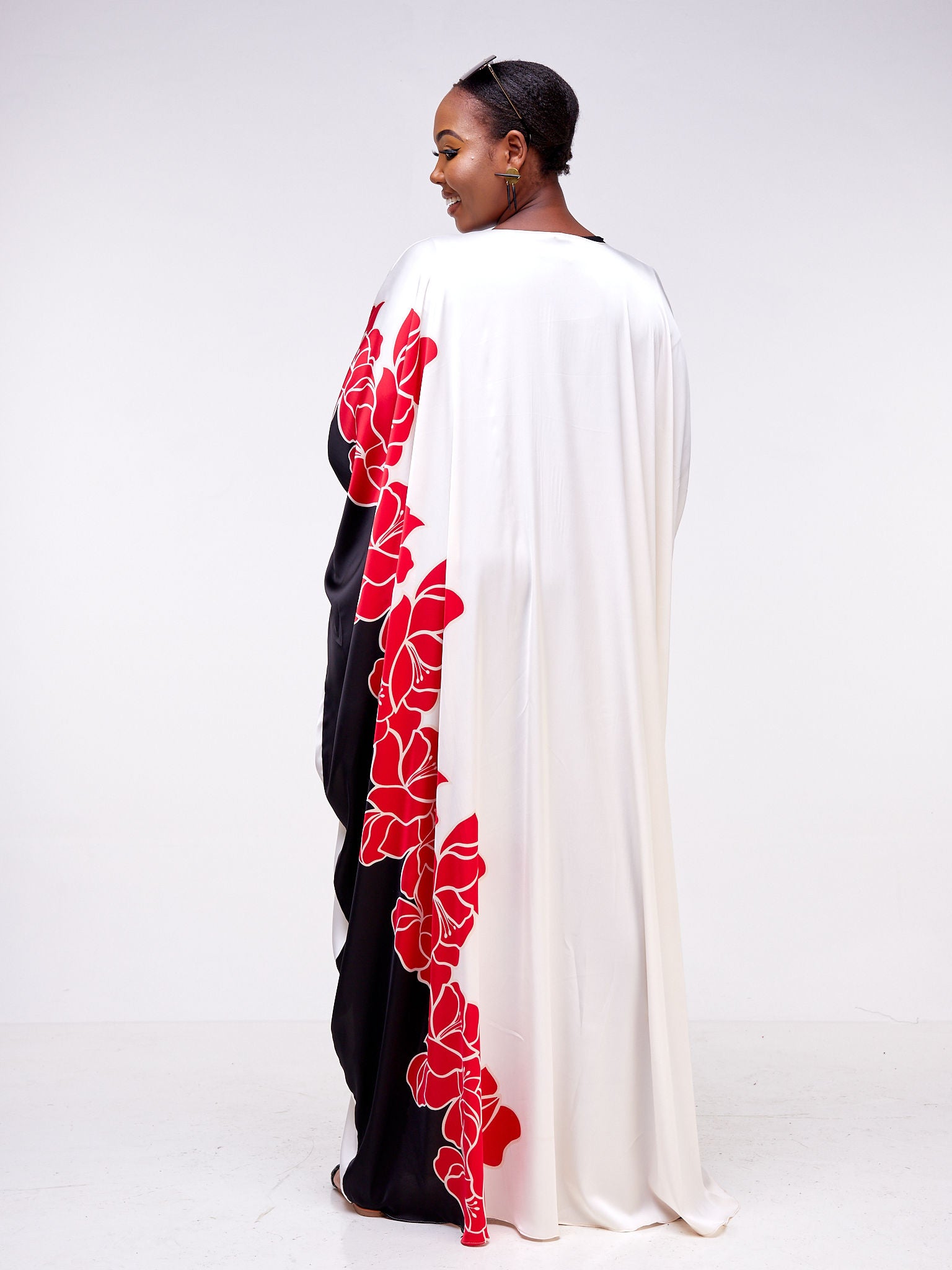 Vivo Muna Satin Kimono - Red / Cream Floral Print