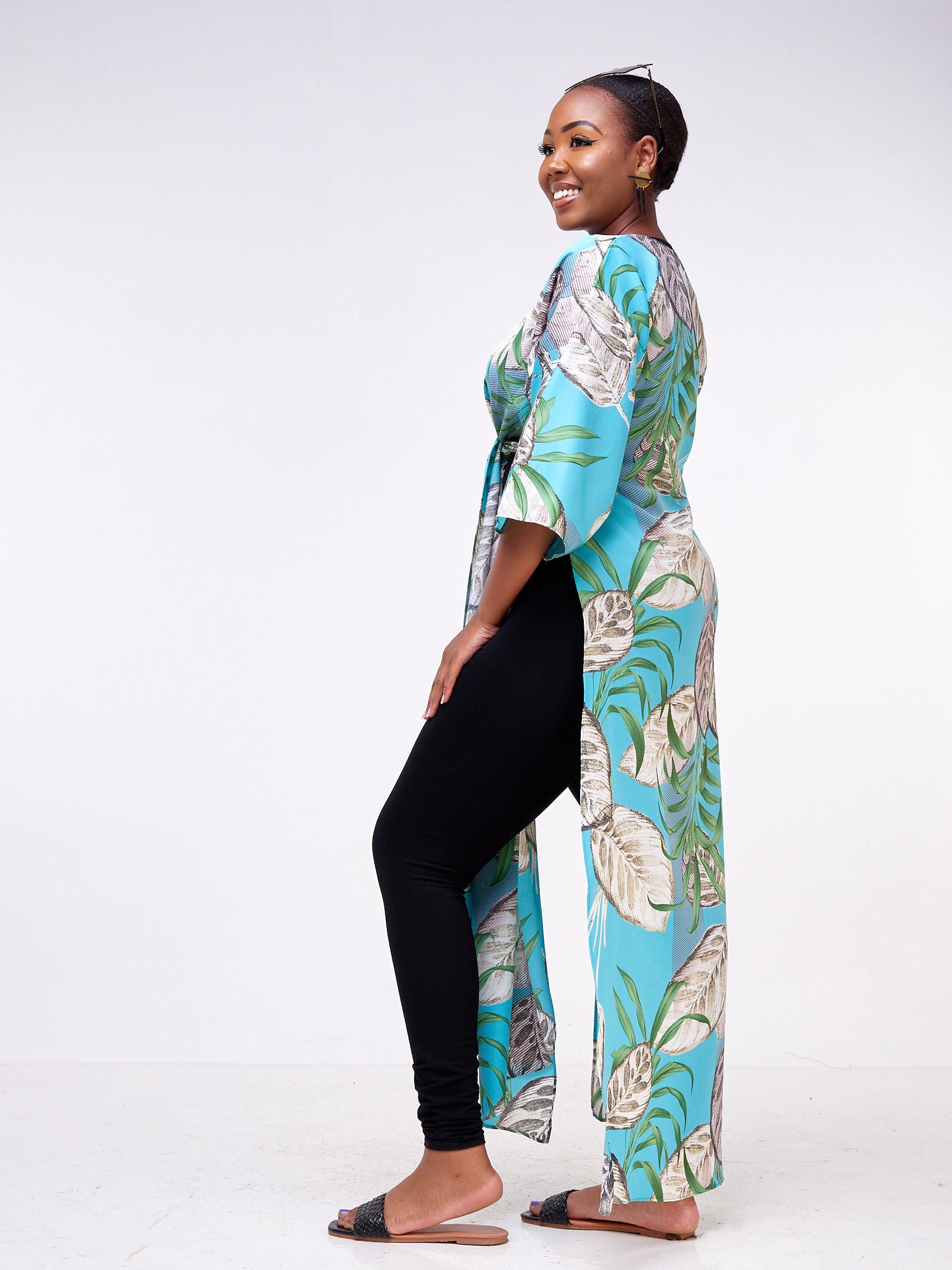 Vivo Basic Nandi High Slit Kimono - Blue / Green Leaf Print