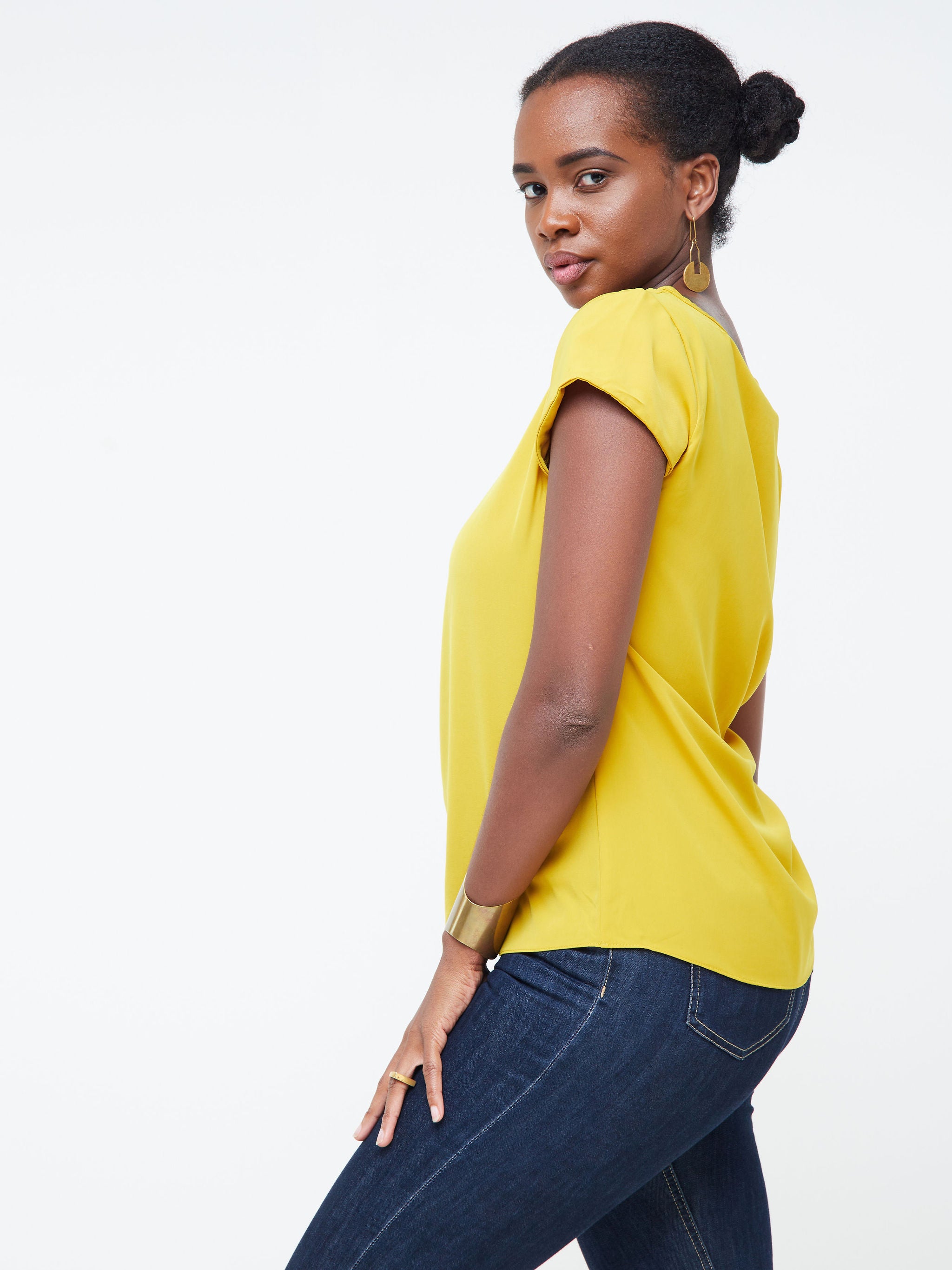 Vivo Basic Crepe Cap Sleeved Top - Mustard
