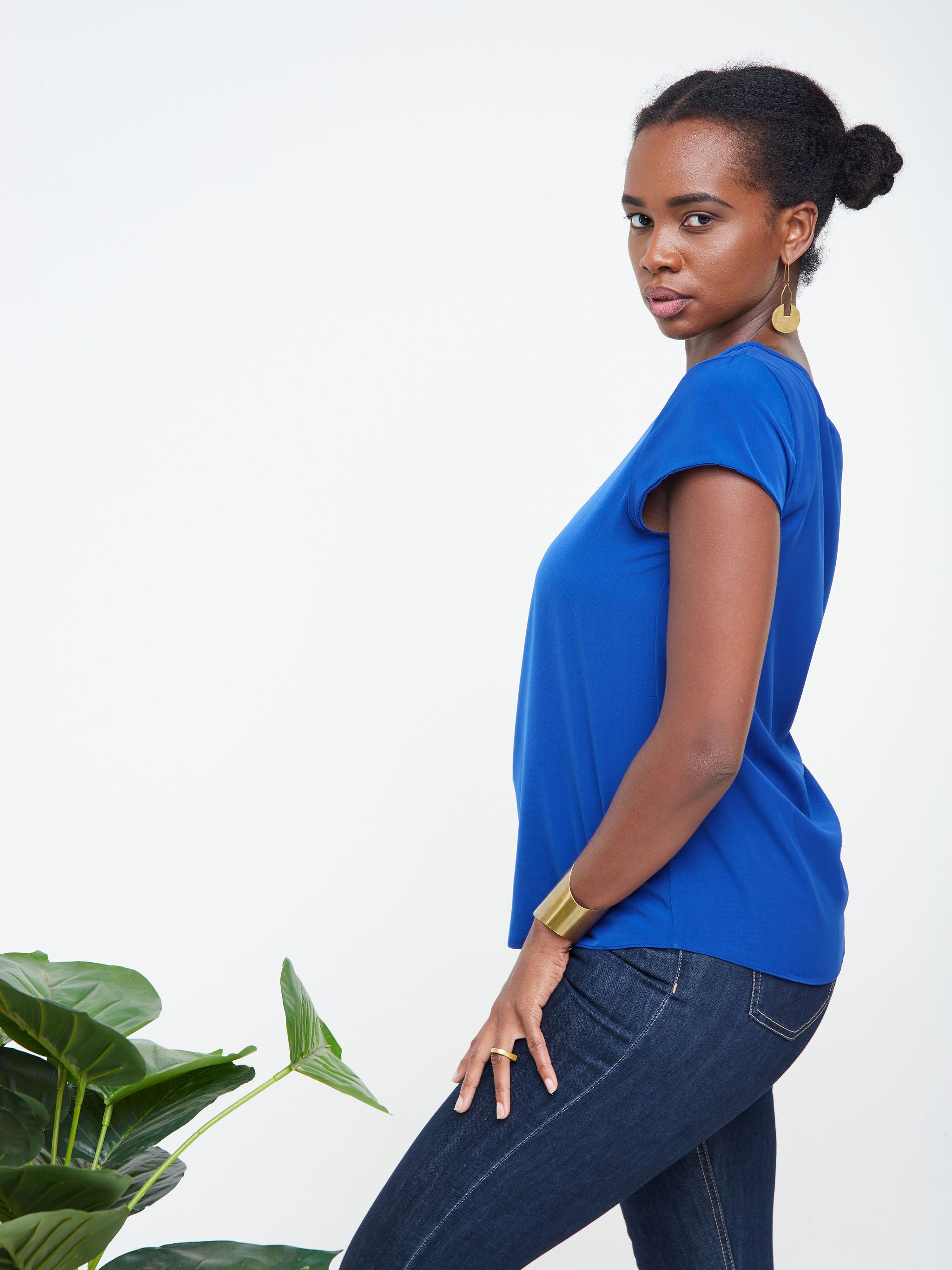 Vivo Basic Crepe Cap Sleeved Top - Royal Blue