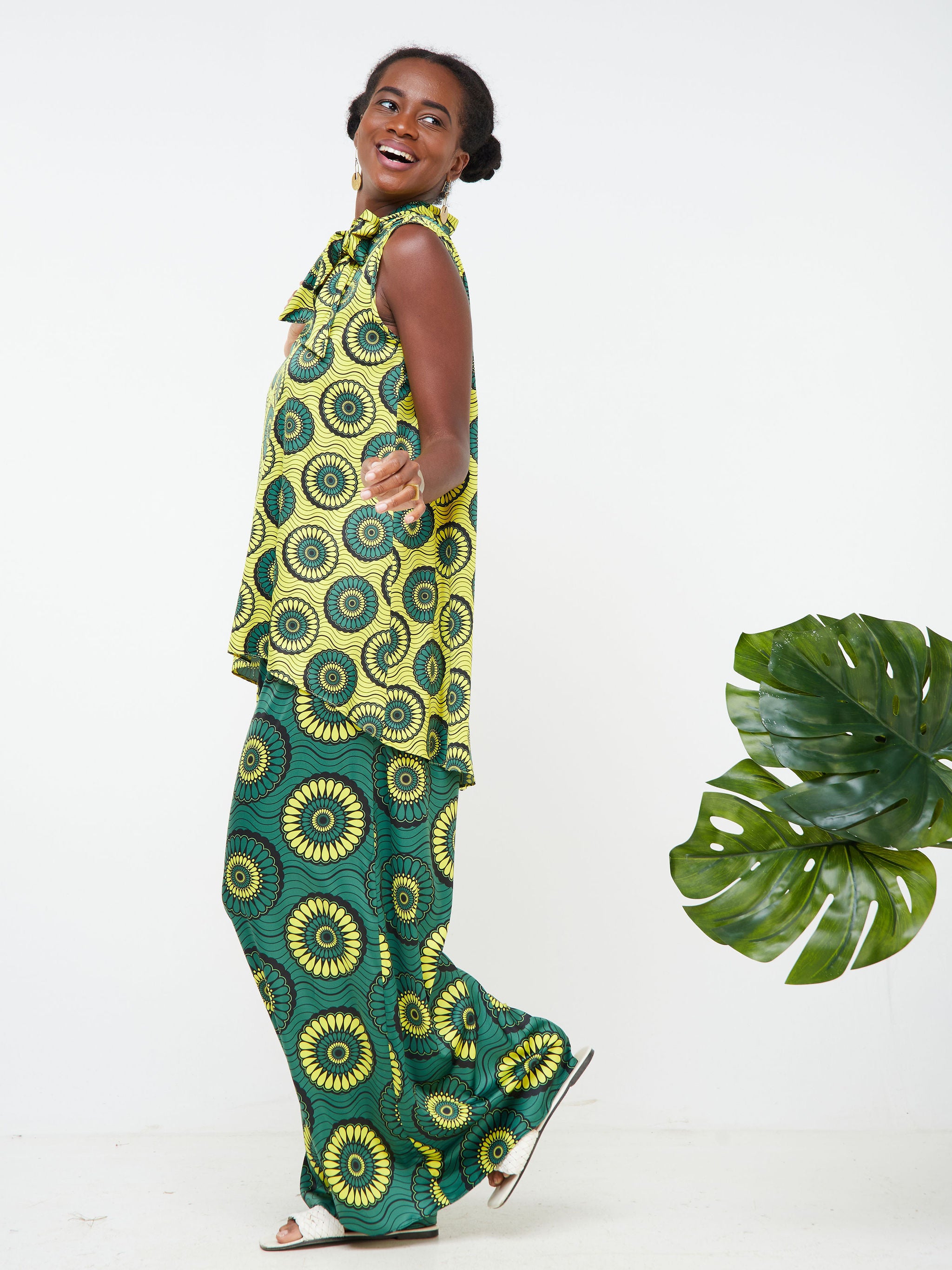 Vivo Bissa High Low Sleeveless Top - Yellow / Emerald Green Floral Print