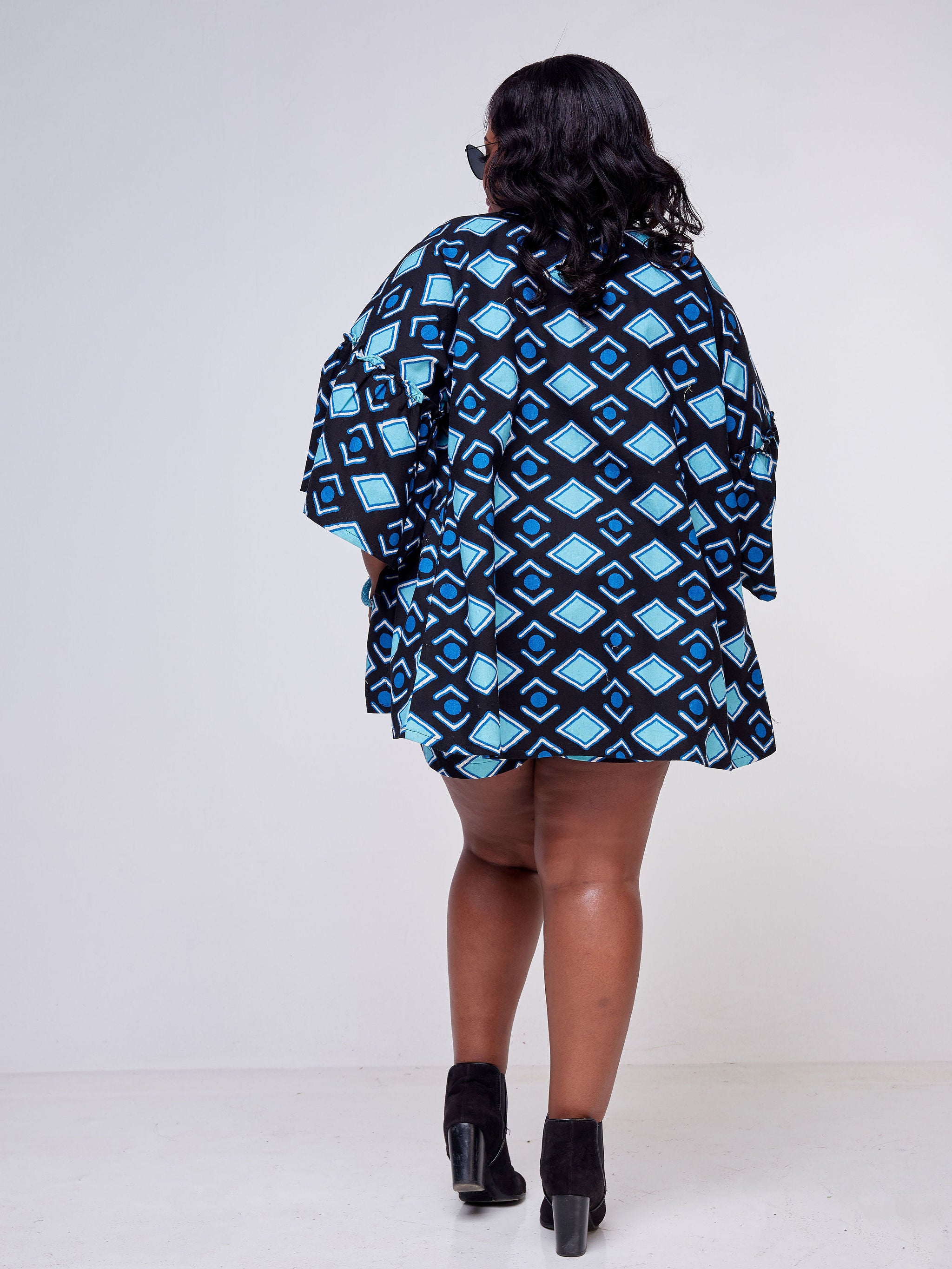 Safari Mara Short Kimono - Blue / Black Ankara Print