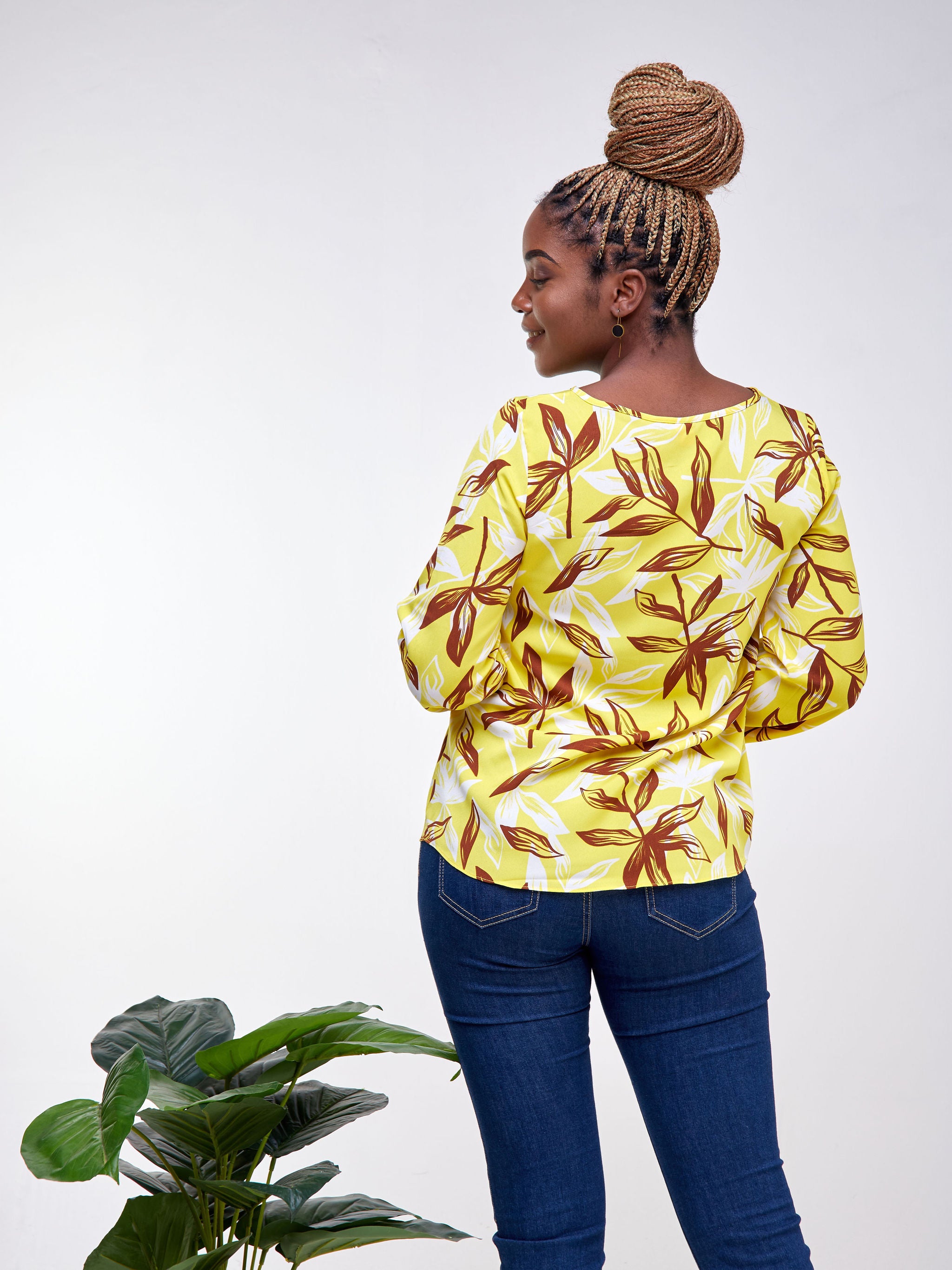 Vivo Basic Long Sleeved Bishop Top - Yellow / Brown Leaf Print