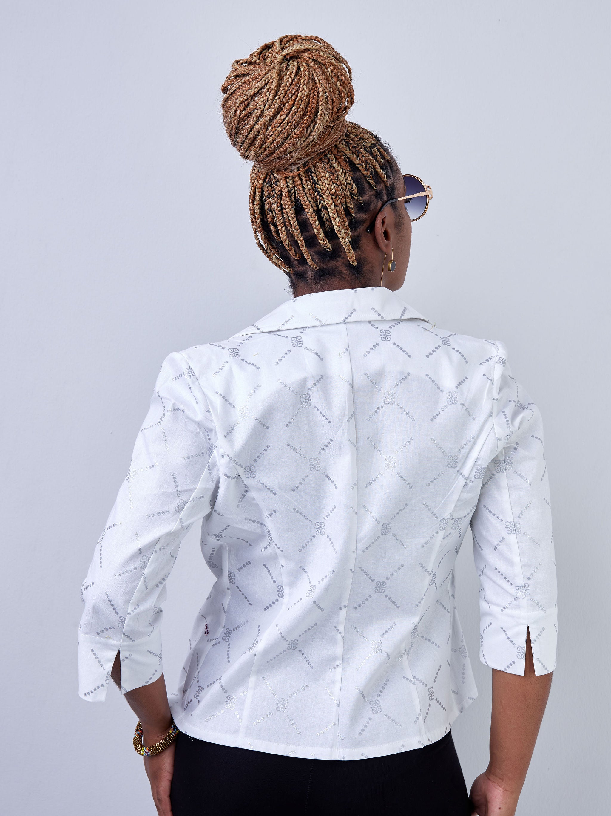 Safari Mara 3/4 Sleeve Jacket - White / Silver Ankara Print