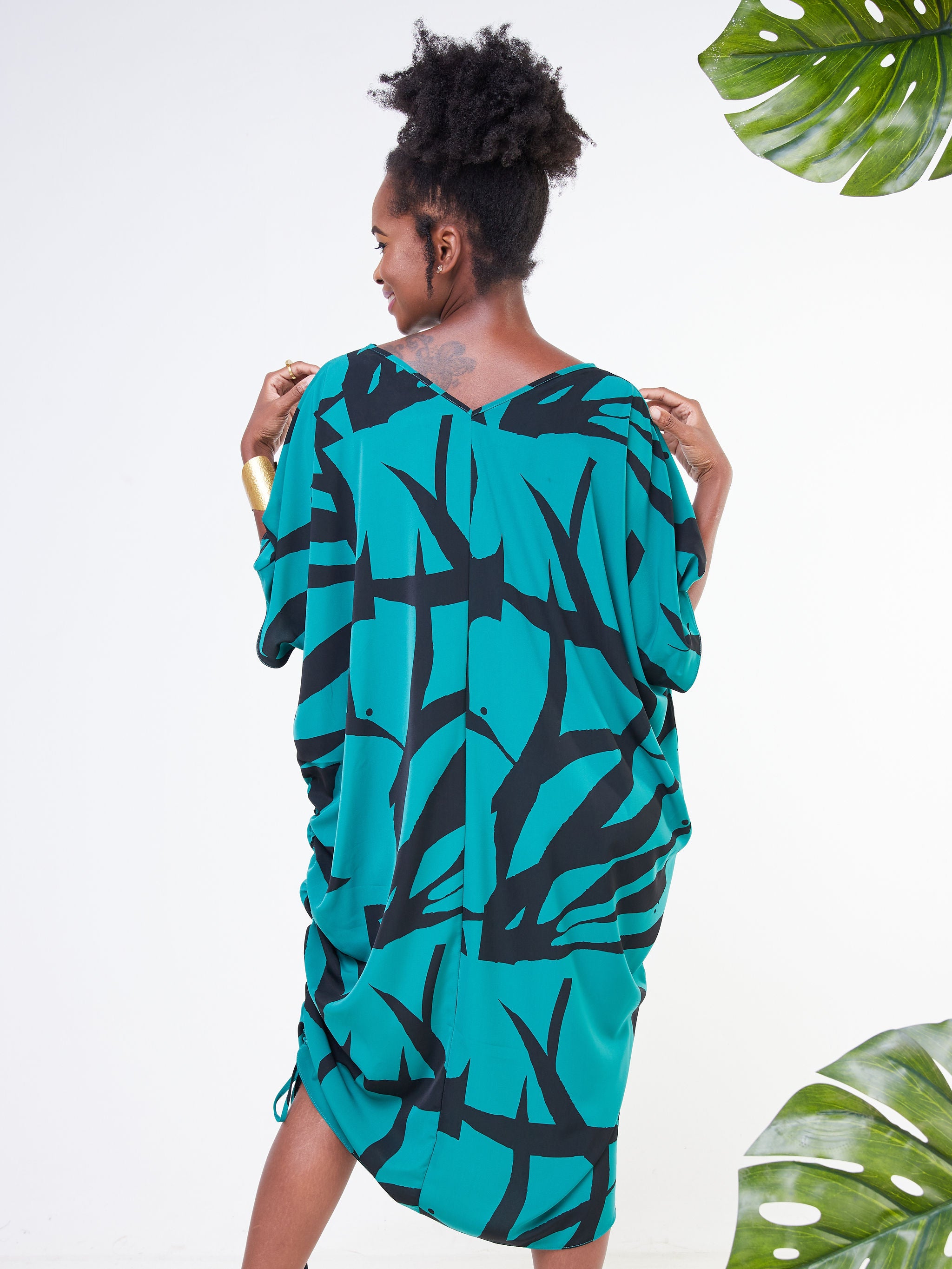 Vivo Adisa V-Neck Side Drawstring Maxi Kaftan - Teal / Black Leaf Print