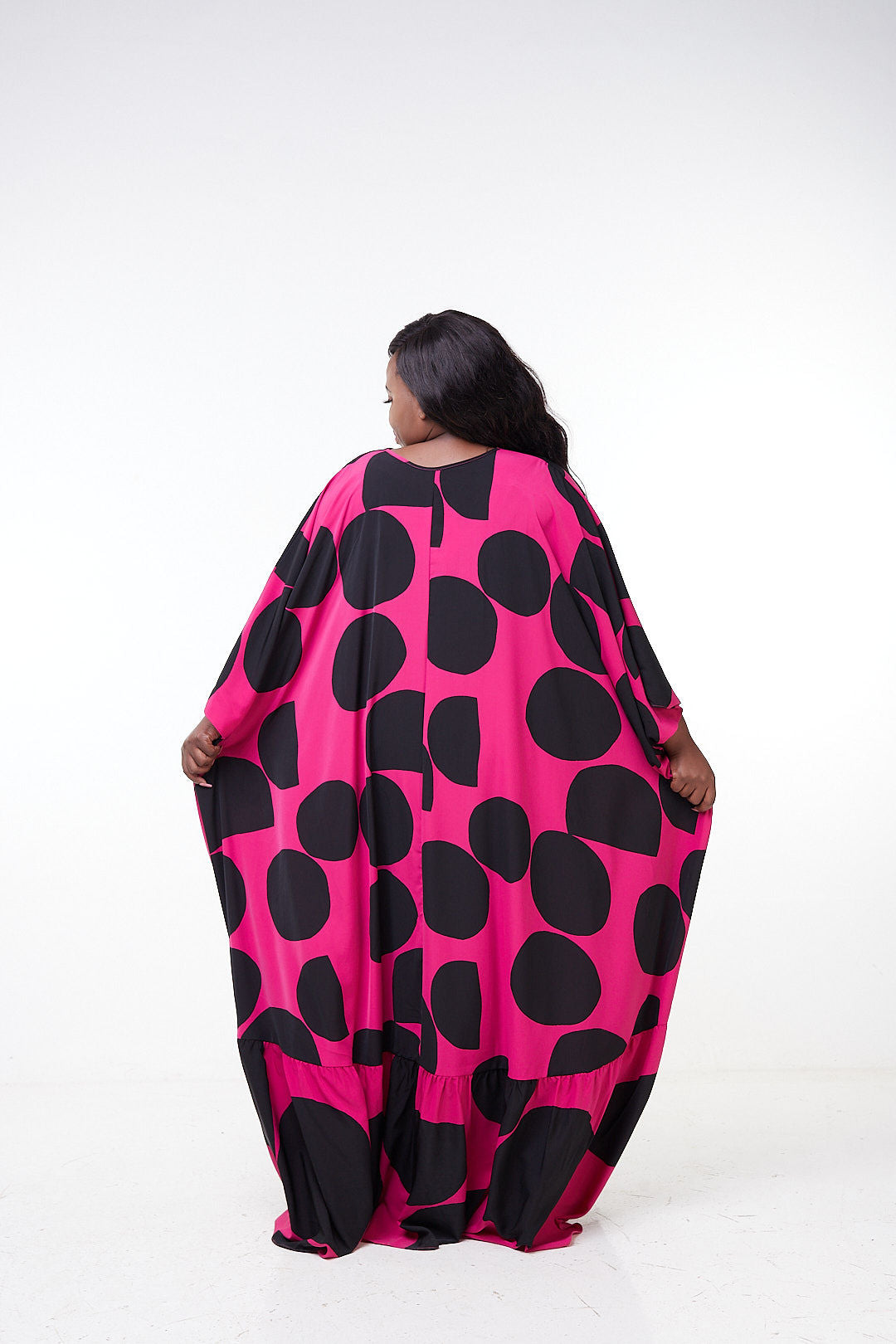 Vivo Adisa V-Neck Tiered Kaftan - Pink / Black Polka Dot Print