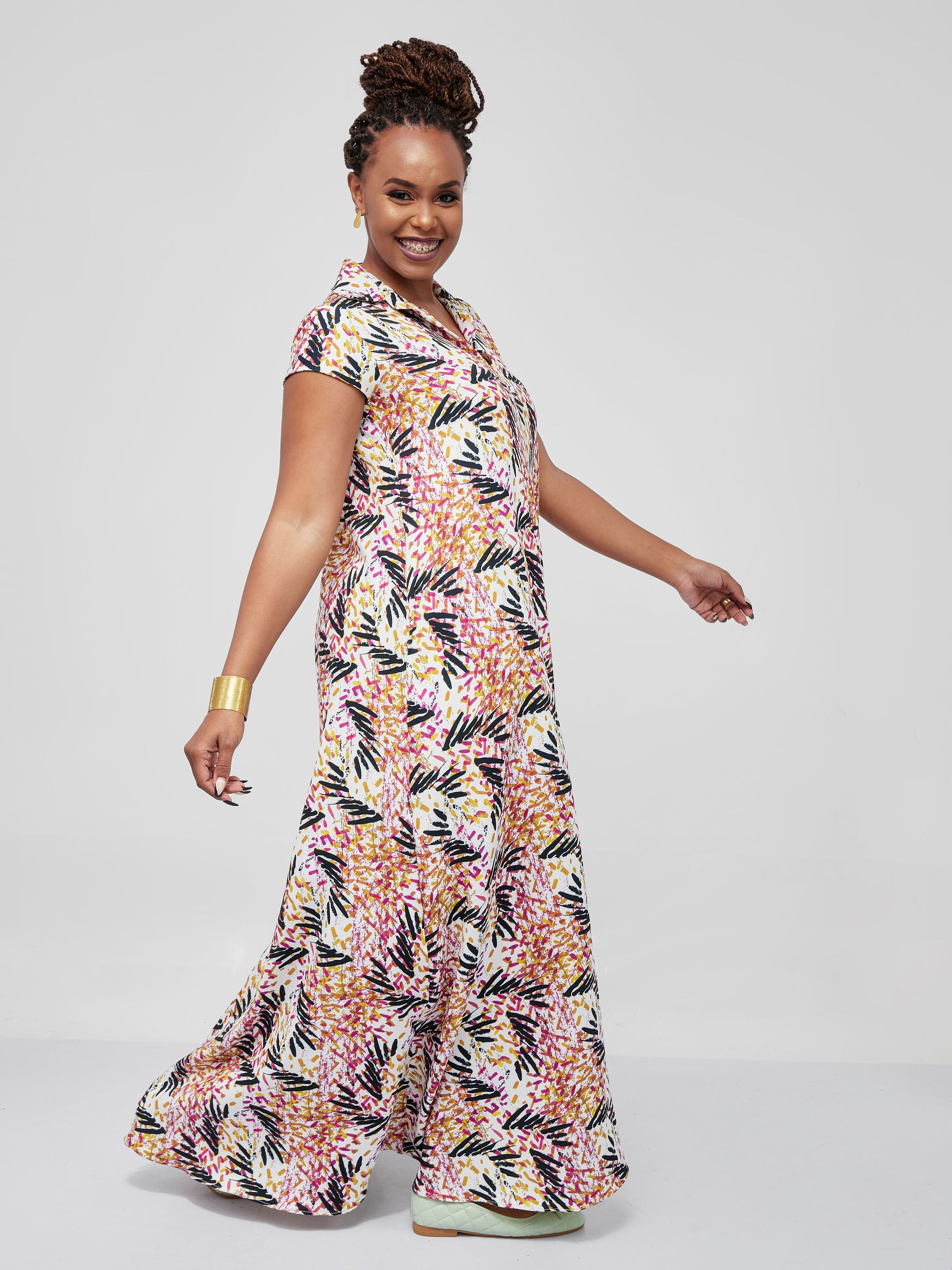 Vivo Zuri Cap Sleeved Maxi Dress - Black / Purple Print