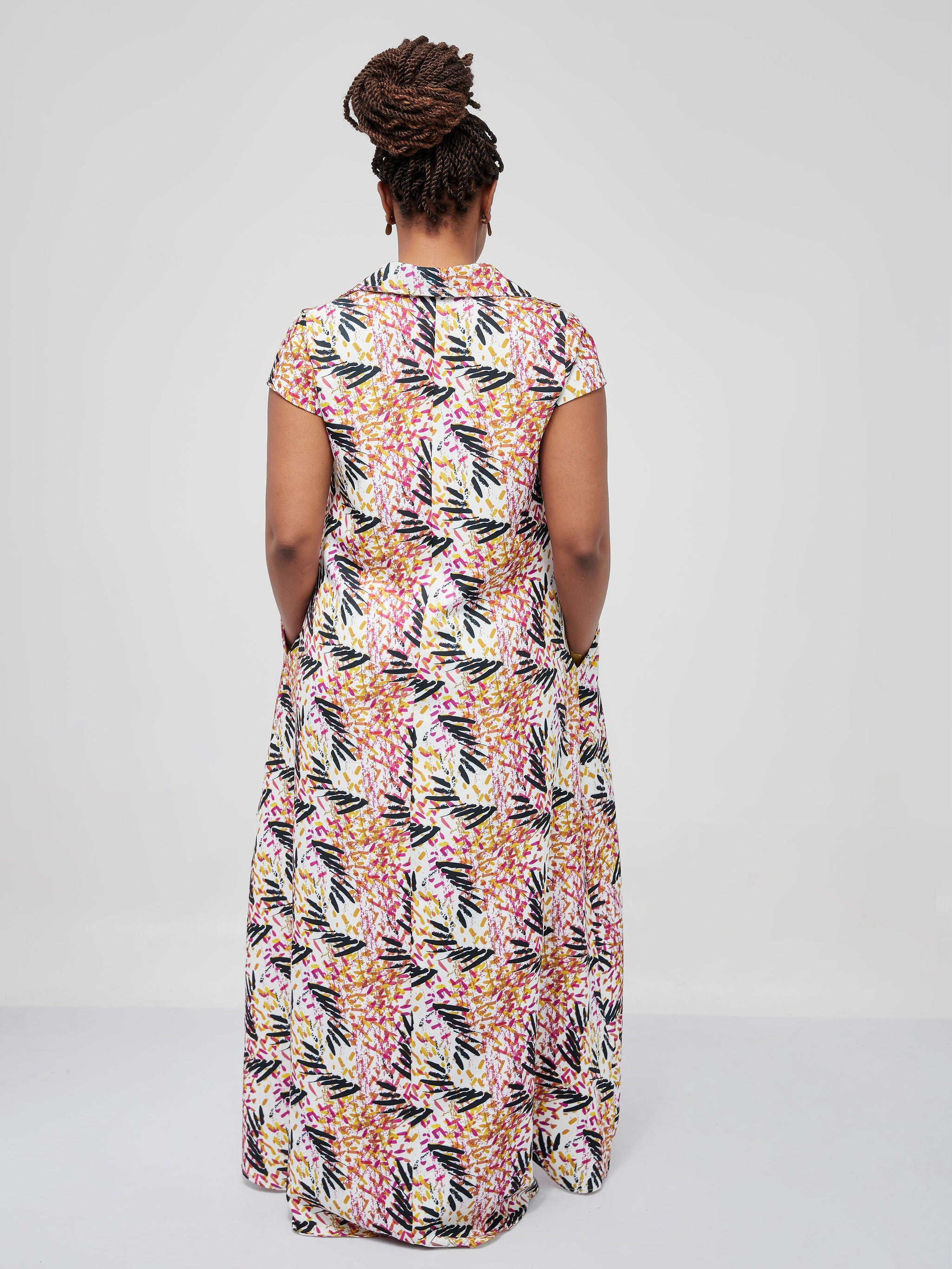 Vivo Zuri Cap Sleeved Maxi Dress - Black / Purple Print