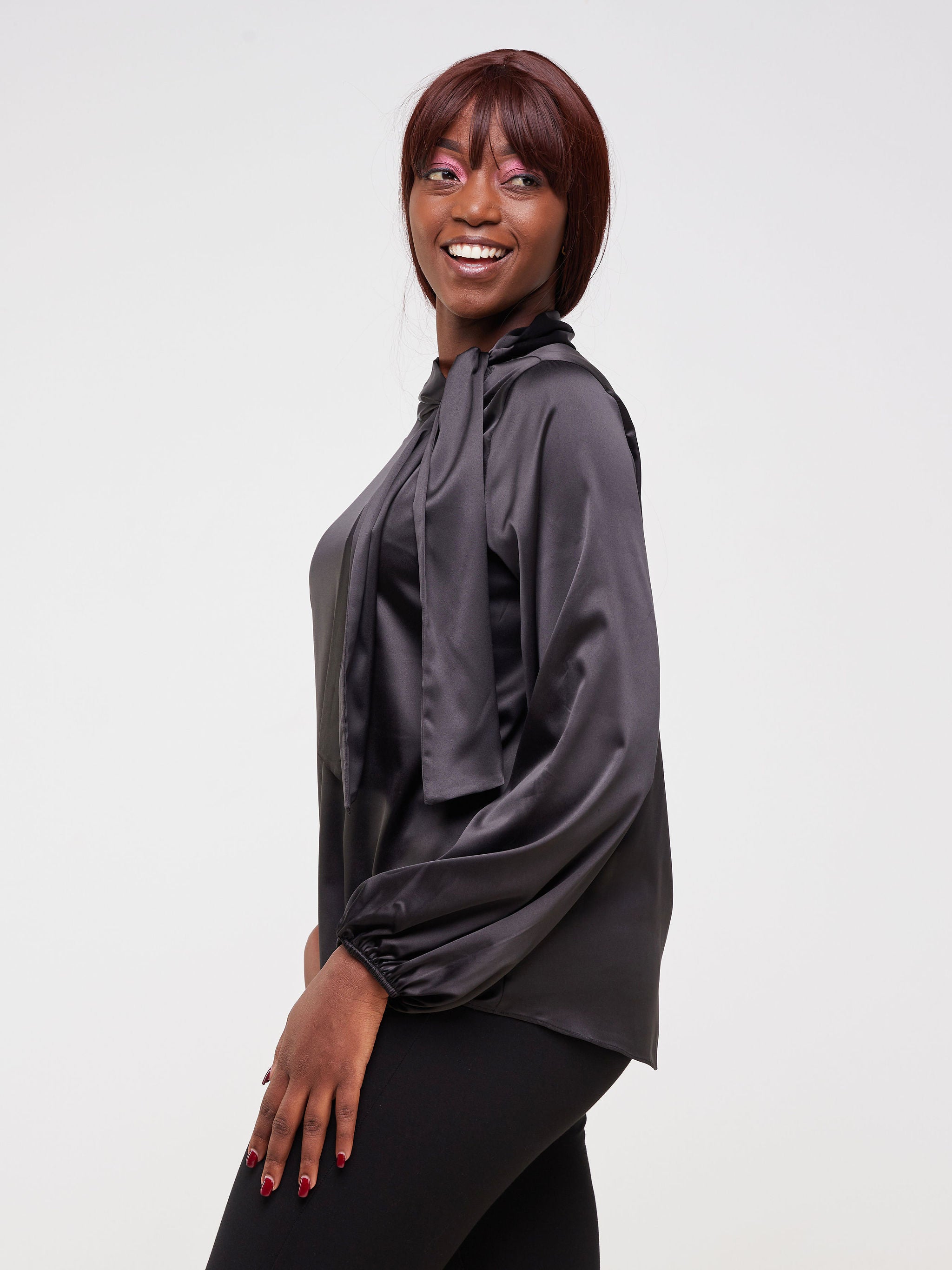 Vivo Bissa Bishop Long Sleeved Top - Black