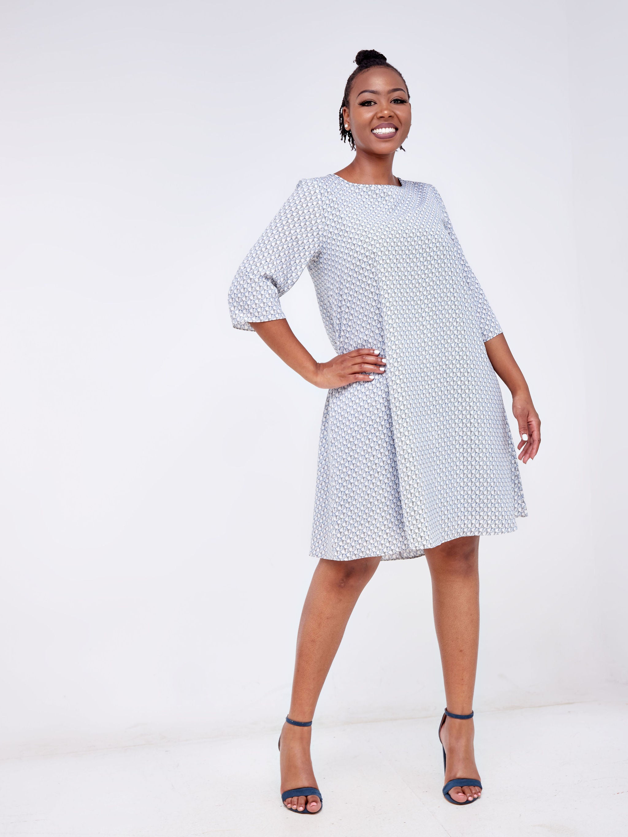 Vivo Basic Ayo Tent Dress - Offwhite / Blue Print