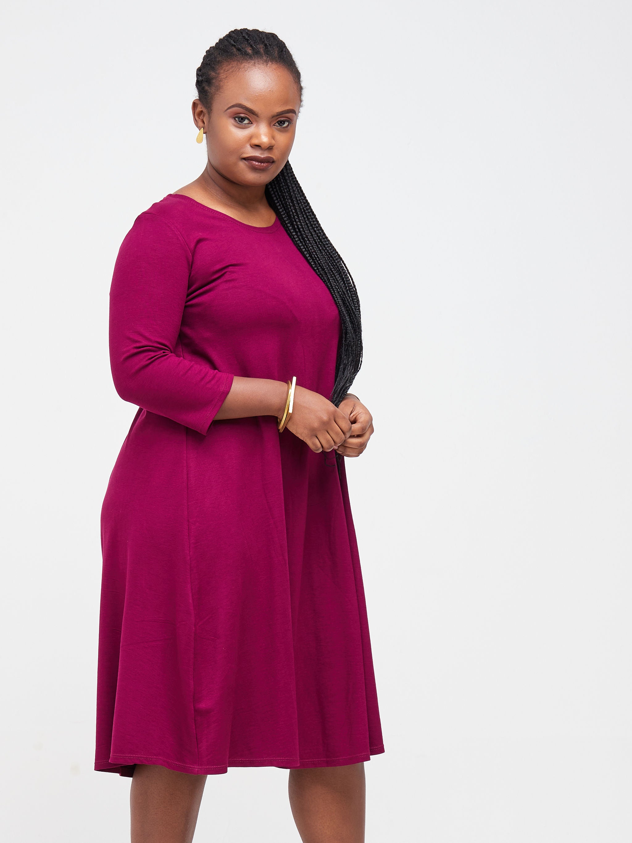 Vivo Basic Julia 3/4 Sleeve  Back Pleat Knee Length Dress - Burgundy