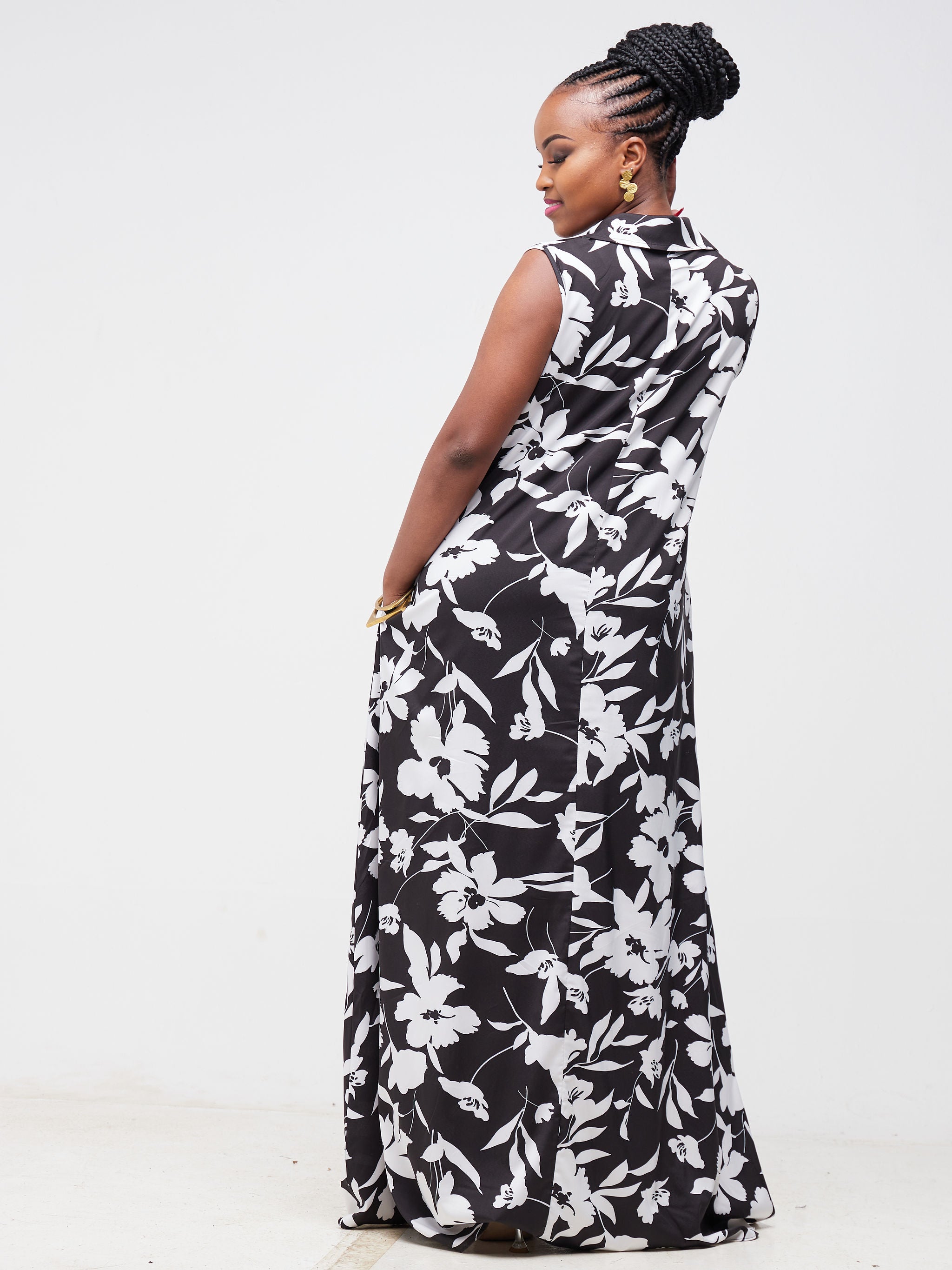 Vivo Zuri Sleeveless Tent Maxi Dress - Black / White Print