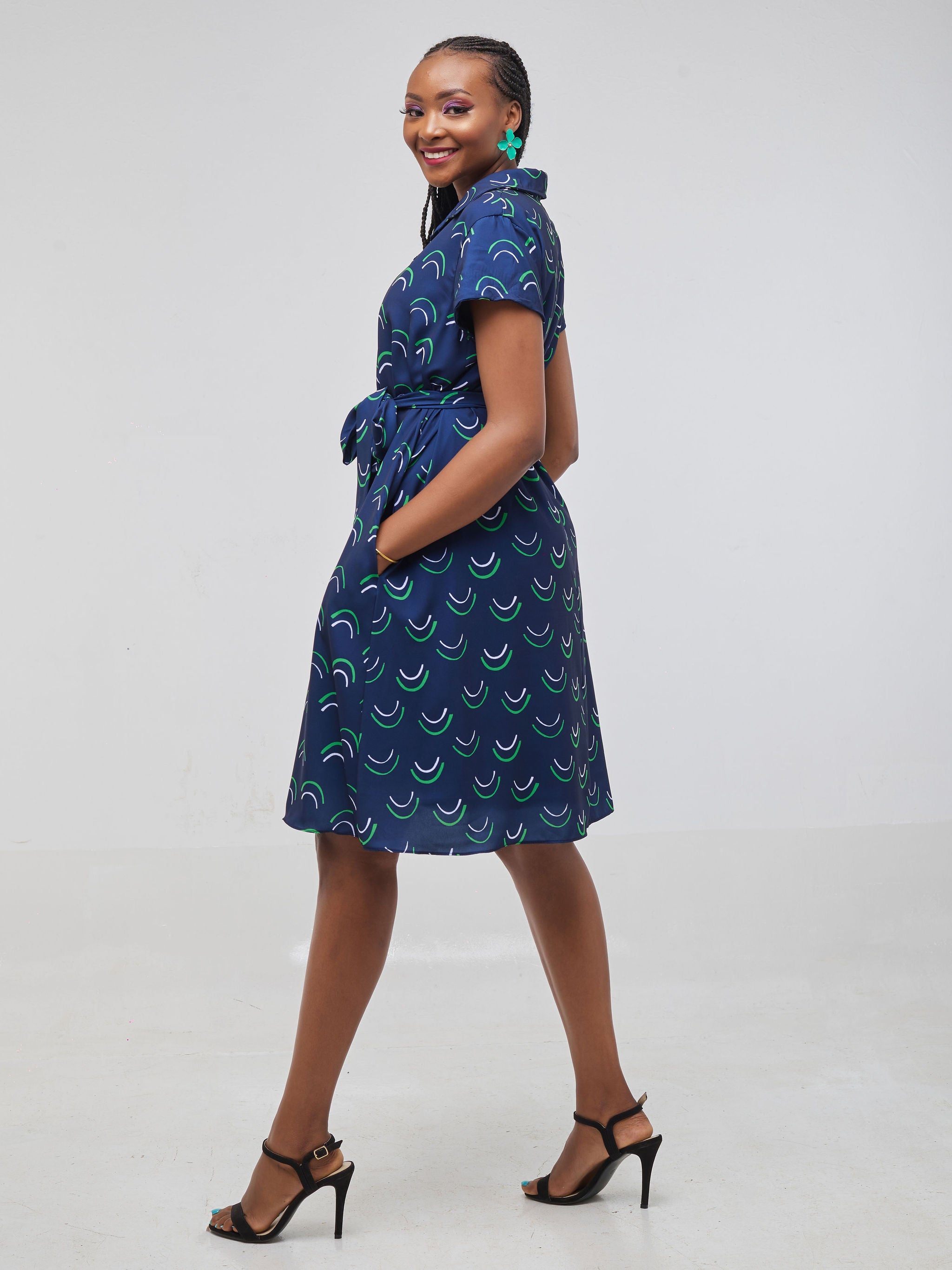 Vivo Zuri Cap Sleeve Knee Length Dress - Navy Print