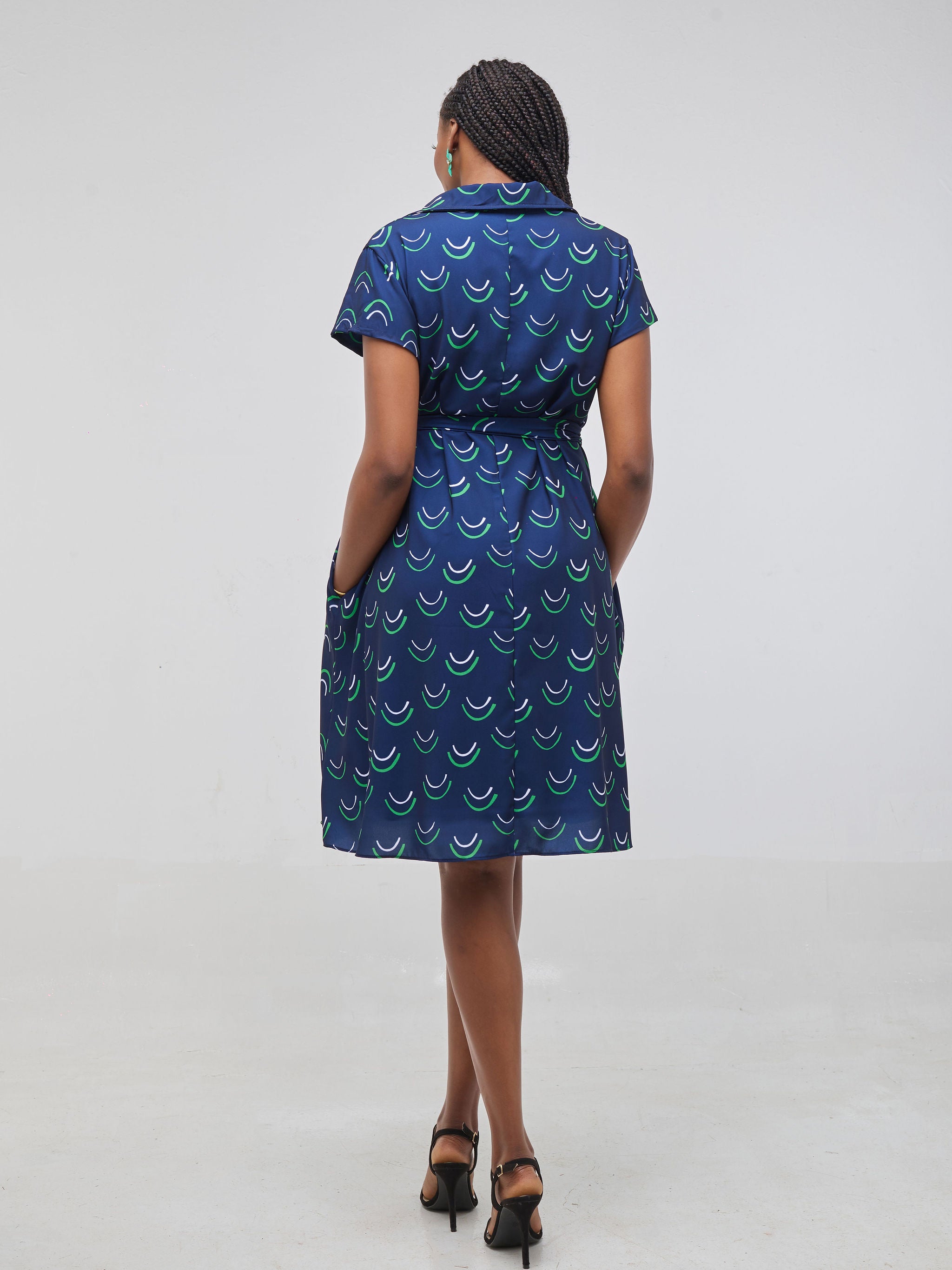 Vivo Zuri Cap Sleeve Knee Length Dress - Navy Print