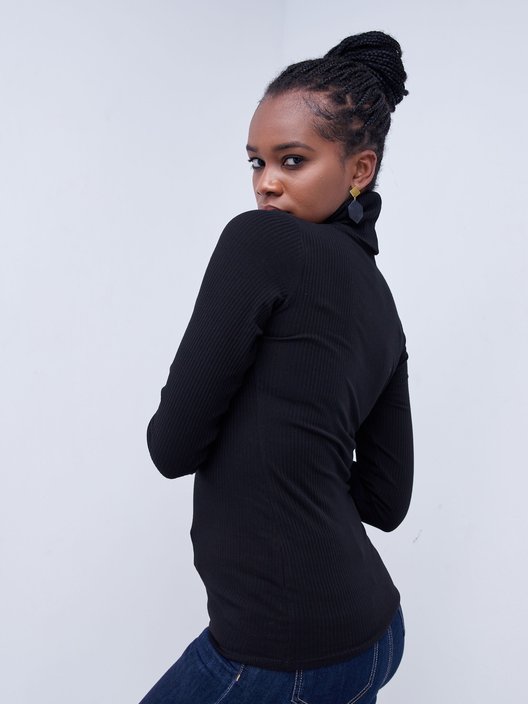 Vivo Basic Ribbed Turtleneck Top - Black