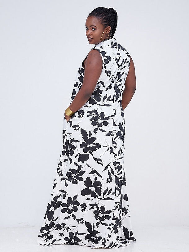 Vivo Zuri Sleeveless Tent Maxi Dress - White / Black Print