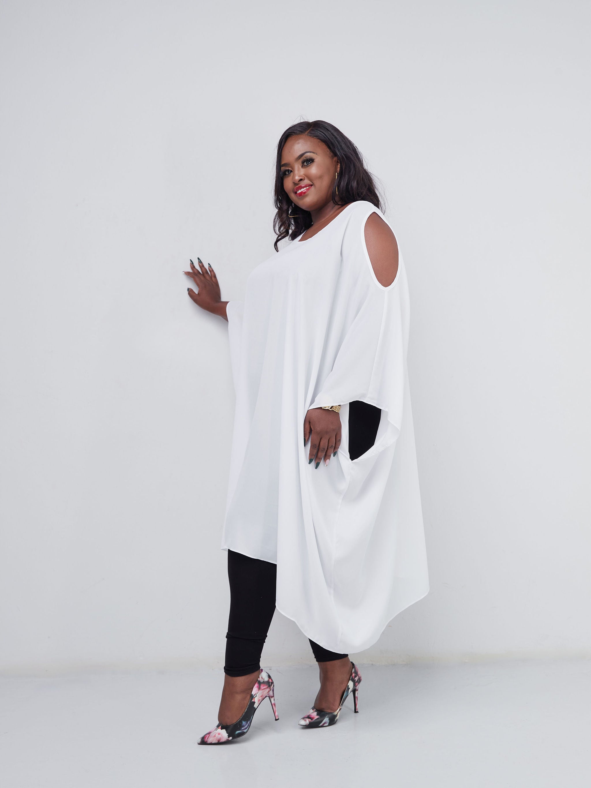 Vivo Adisa Cold Shoulder Kaftan - White