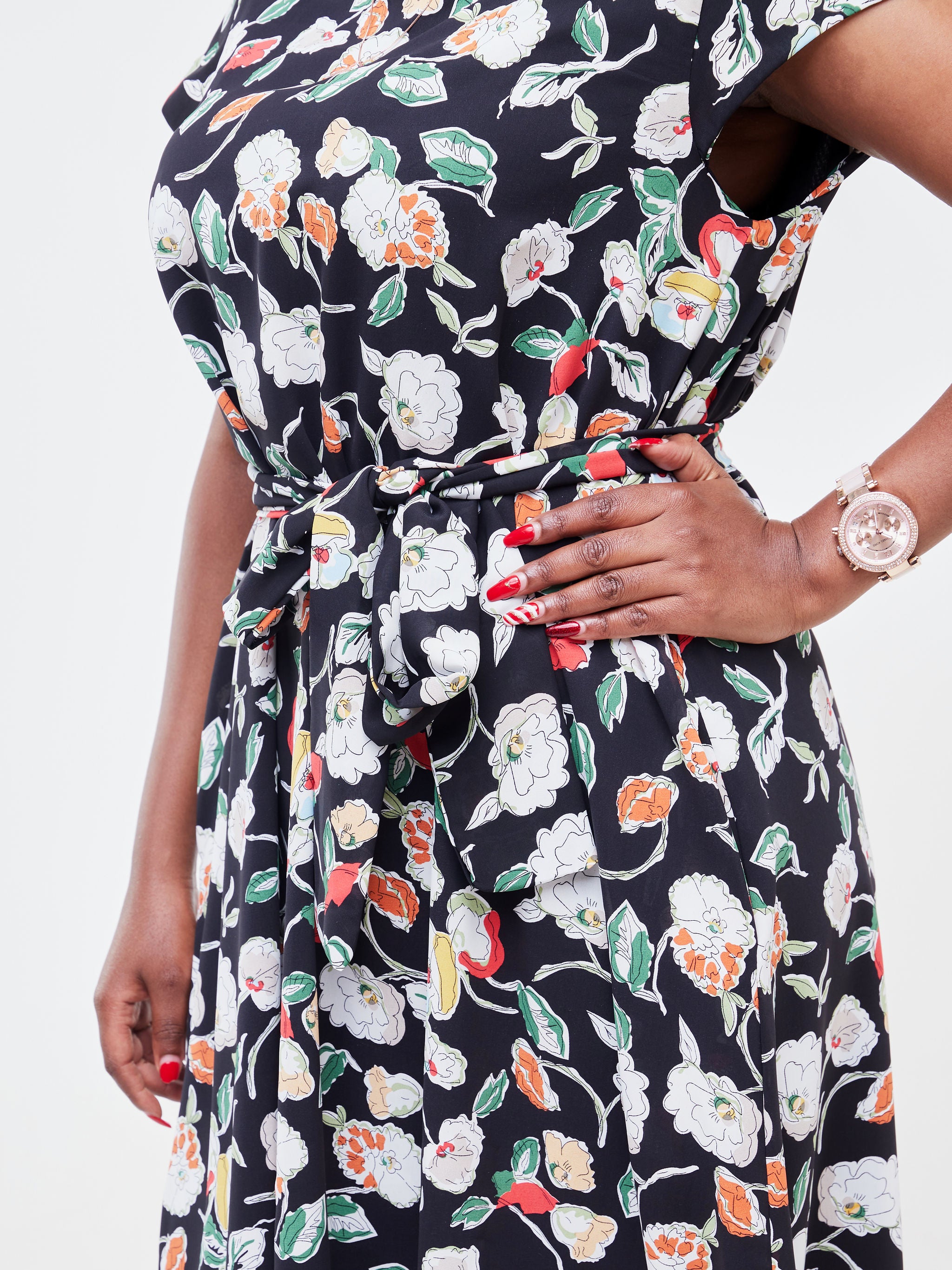 Vivo Basic Cap Sleeve Knee Length Tent Dress - Black / Green Floral Print